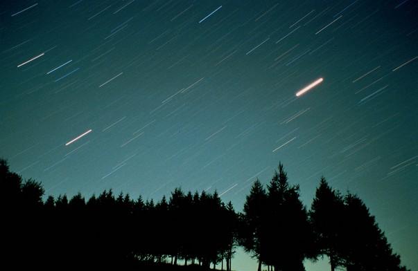 Pioggia-di-meteore-Eclisse-di-Luna-Astronomia-Sardecentroricerca