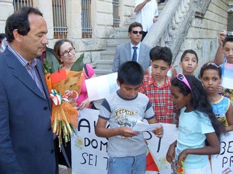 VLUU L100, M100 / Samsung L100, M100