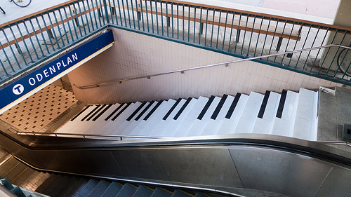 stockholm-piano-stairs-vw-experimental-fun-theory-project-5