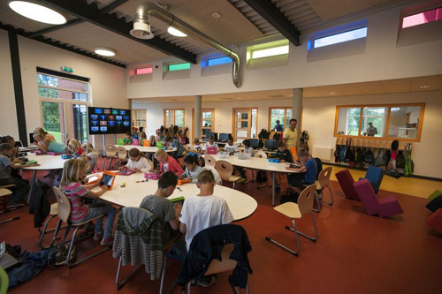 slide_313931_2825036_free